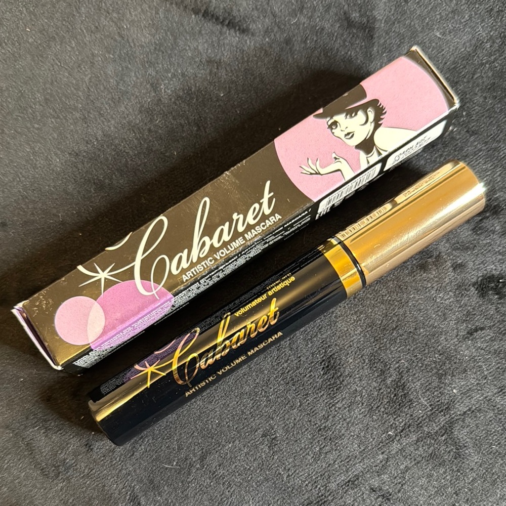 Black and Gold Mascara for Dramatic Volume